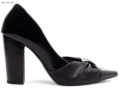 Sapato Scarpin Salto Grosso Material: Verniz Preto - comprar online