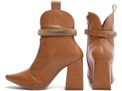 Bota Feminina Bico Fino Salto Grosso Cano Médio-Lançamento - comprar online