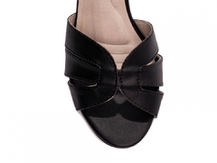 Sandália Feminina Salto Alto Grosso Lançamento - comprar online