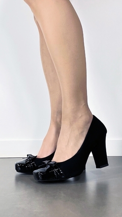 Sapato Scarpin Bico Quadrado 911-105A Nobuck Preto e Verniz Preto na internet