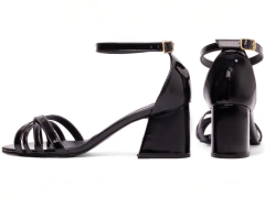 Sandália Feminina Salto Bloco Arrasadora Tamanho Grande 40 ao 43 Verniz Preto - comprar online