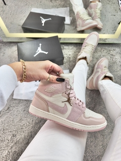 Imagem do Tênis Feminino Bota Jordan Rosa