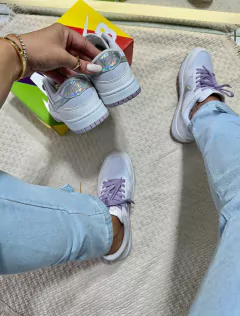 Tênis Feminino Modelo Dunk Law Relevo Prata - comprar online