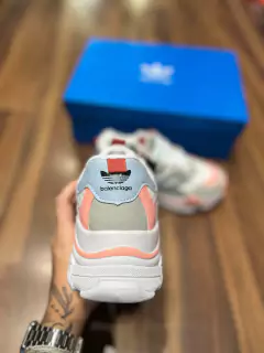 Tênis Moda Feminina Sola Alta Balenciaga Triple S - netpizante