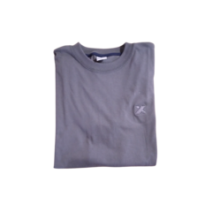 Remera Xinca Gris X en internet