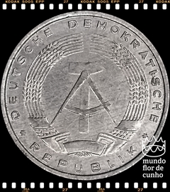 Km 9.1 Alemanha, República Democrática 5 Pfennig (Nós Temos Mais de Uma Data # Favor Escolher uma Data Abaixo e o Estado de Conservação) 1968A 1975A © - comprar online