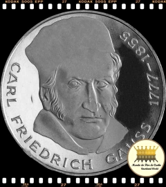 Km 145 Alemanha. Republica Federal 5 Mark 1977 J XFC Proof Prata # 200º Aniversário - Nascimento de Carl Friedrich Gauss ©