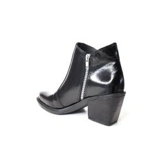 5541 Charol Negro