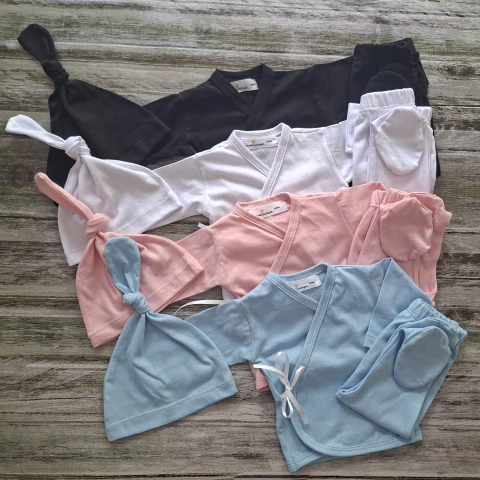 Pack de 4 Ajuares 3 piezas SURTIDOS