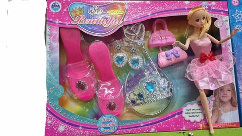 SET MUÑECA CON TAQUITOS, CORONA Y ACCESORIOS - comprar online