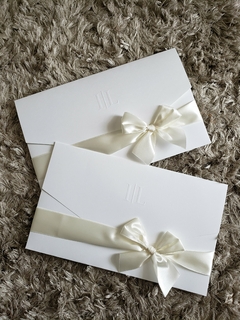 Acabamento Impressão em Relevo Seco - SC Convites e Gifts Personalizados
