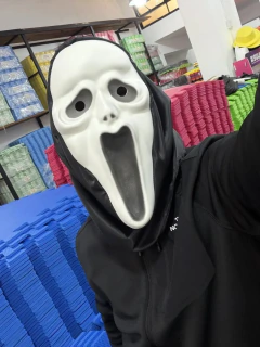 Máscara goma EVA Scream con capucha, disfraz Halloween - tienda online