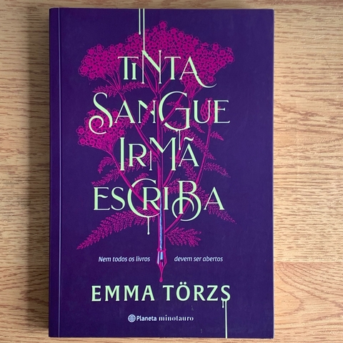 LIVRO TINTA SANGUE IRMÃ ESCRIBA - EMMA TORZS