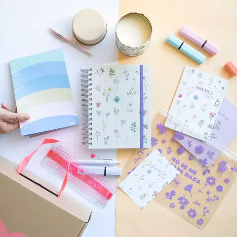 Box Botanic Love mood con agenda A5 Universitaria - comprar online