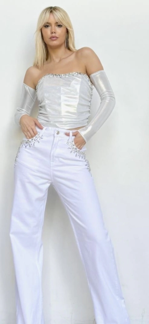 L448 Strapless Bella