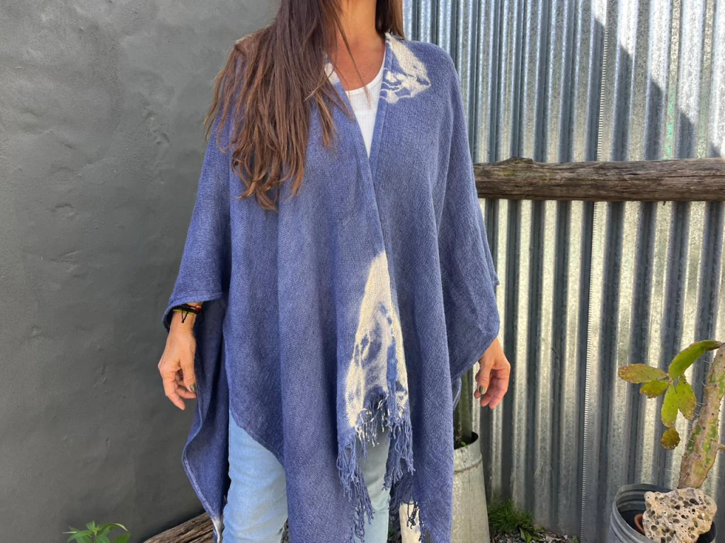Ruana media de hilo - TINTES NATURALES