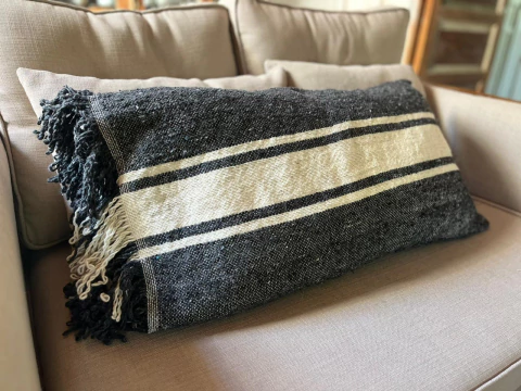 Fundas de almohadón tejidas 0.70 x 0.40 - comprar online