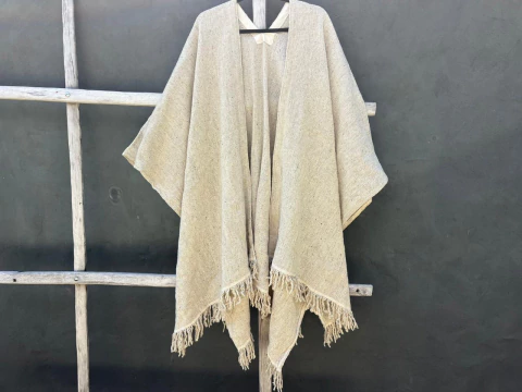 RUANA DE LANA CLÁSICA - tienda online