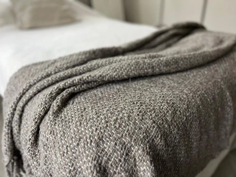 Manta o ruana de lana criolla - 1.50 x 1.50