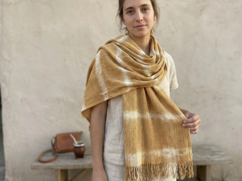 PASHMINA O CAMINO DE HILO - TINTE DE QUEBRACHO Y SHIBORI - 2.40 x 0.60