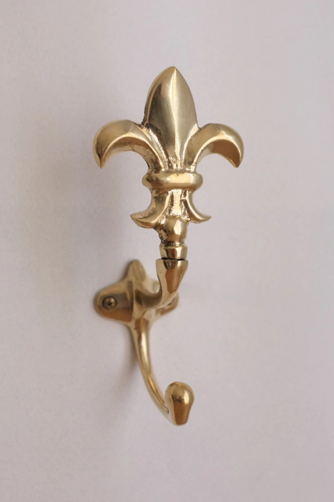 PERCHA FLOR DE LIS ~ BRONCE