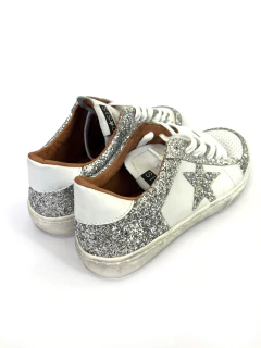 STAR en cuero blanco con rosa - (copia) on internet