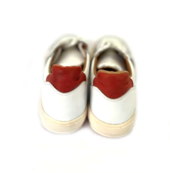 VV en cuero blanco con verde - (copia) on internet