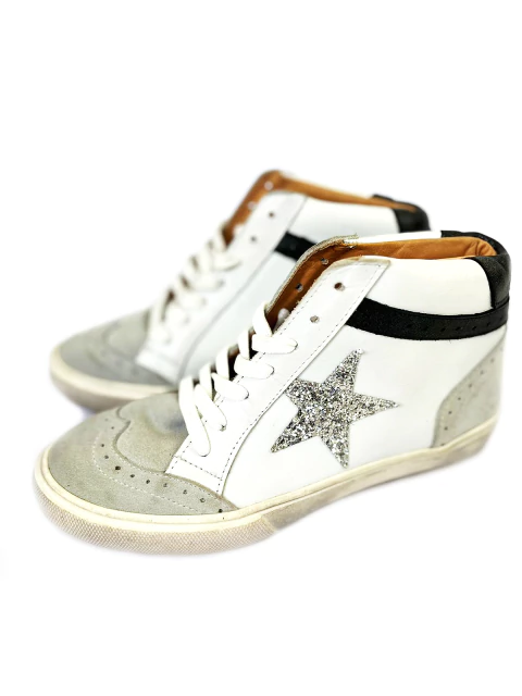 BOTITA en cuero blanco con estrella en glitter plata - comprar online