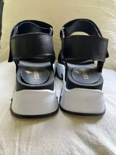 MICA en cuero negro - tienda online