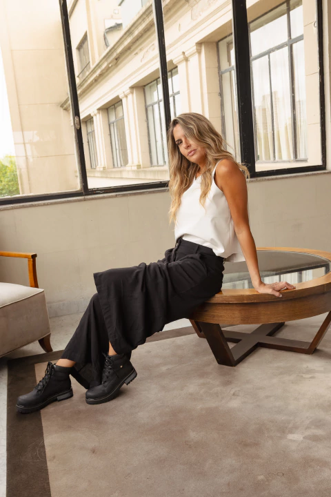 MUNA ENGOMADO BLANCO - comprar online