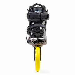 Patins IS Urban Pro Chrome Black com roda amarela de 125mm.