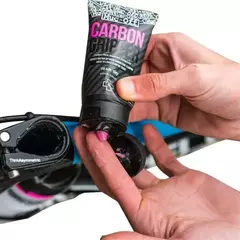 Muc-Off Carbon Gripper - Estación Bike
