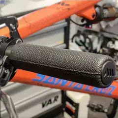 Puños AMS Extra Light Grips - Estación Bike