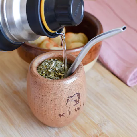 Mate Algarrobo Kiwi + Bombilla de regalo