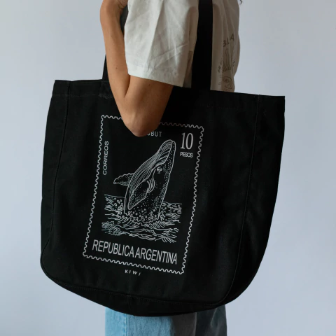 Tote Kiwi "Franca Austral" Negra - comprar online