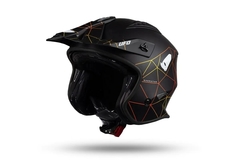 CASCO ABIERTO UFO MEDIO VISOR COLOR NEGRO CON RAYAS HE149