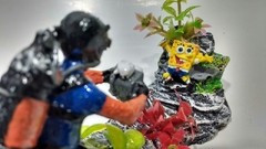 Enfeite Aquário Mergulhador e Bob Esponja - comprar online