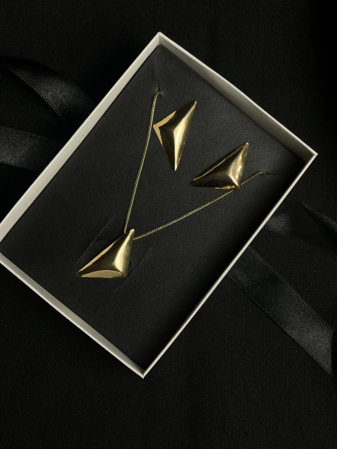 Conjunto Orgânico triangular