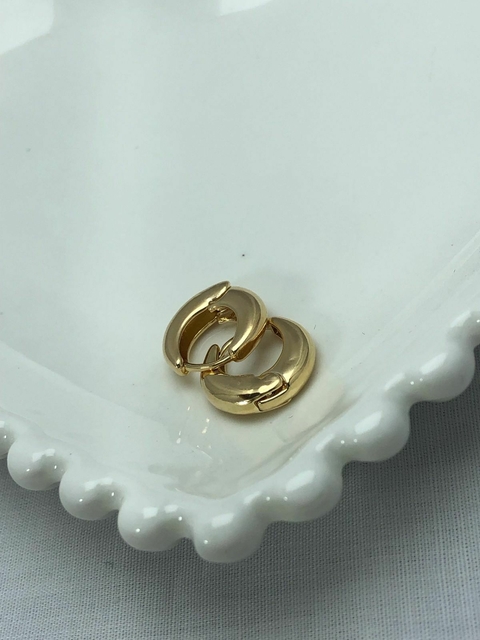 Argola Minimalista Média