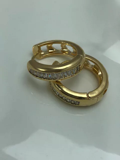 Argola Marjorie Cravejada