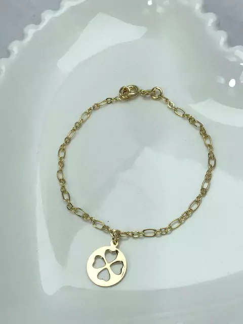 Pulseira com Pingente Trevo de Quatro Folhas Vazado