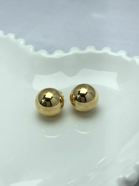 Brinco Bolinha Médio Dourado