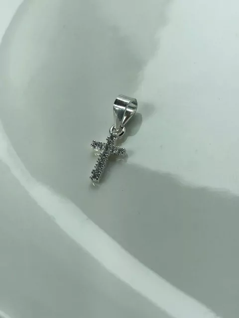 Pingente de Cruz Cravejado em pedras