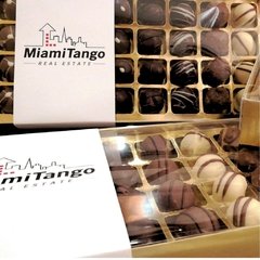 caja con bombones personalizados para empresas