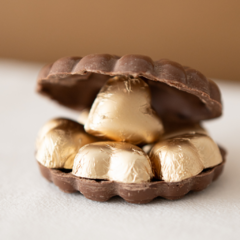 Ostra de chocolate con corazones