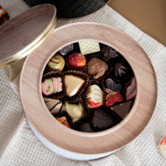 Lata deli chica en internet