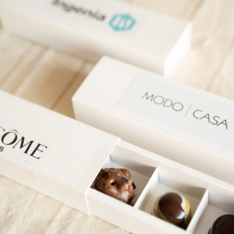 10 Cajas Personalizadas sticker 4 bombones