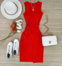 Vestido canelado de amarrar coral