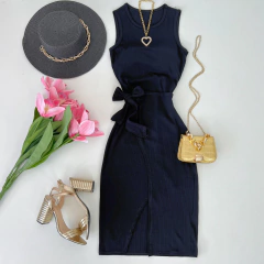 Vestido canelado de amarrar preto