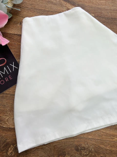 Saia short canelado Off white - comprar online